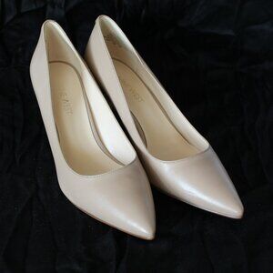 Nine west, 6.5 US 2 inch heel, cream pointed toe